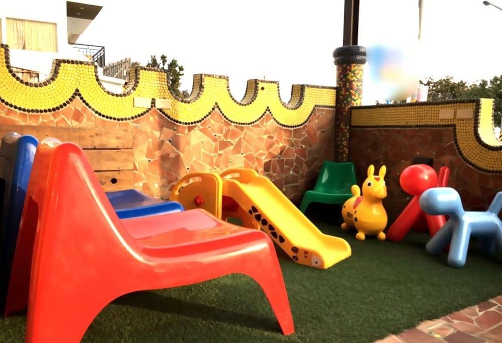 Mini Summer Hostel 44/50