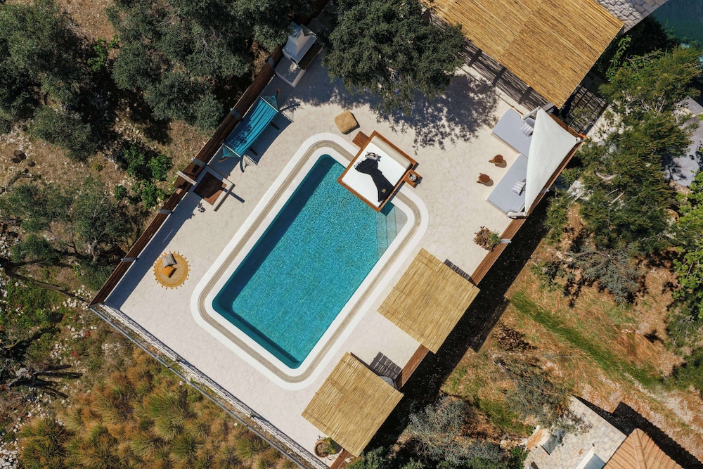 Emerald Villas 26/50