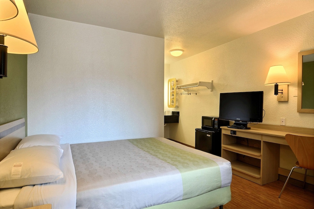 Motel6 Tumwater, WA - Olympia 20/39