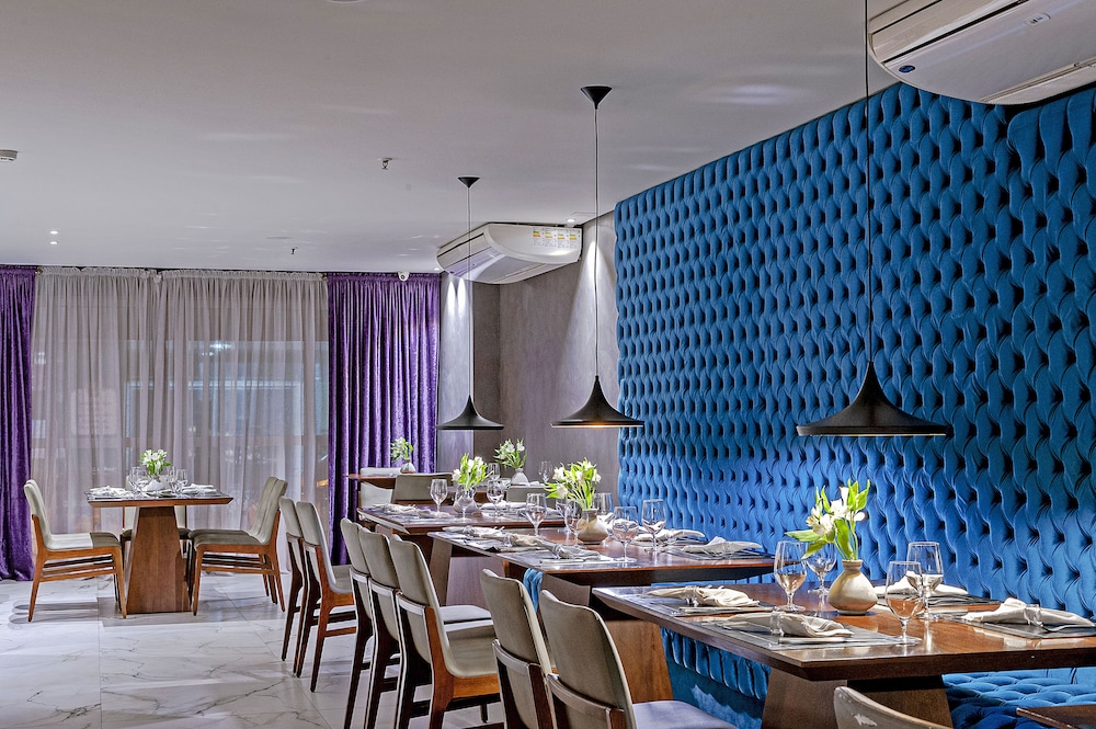 Brut by Slaviero Hoteis 53/63