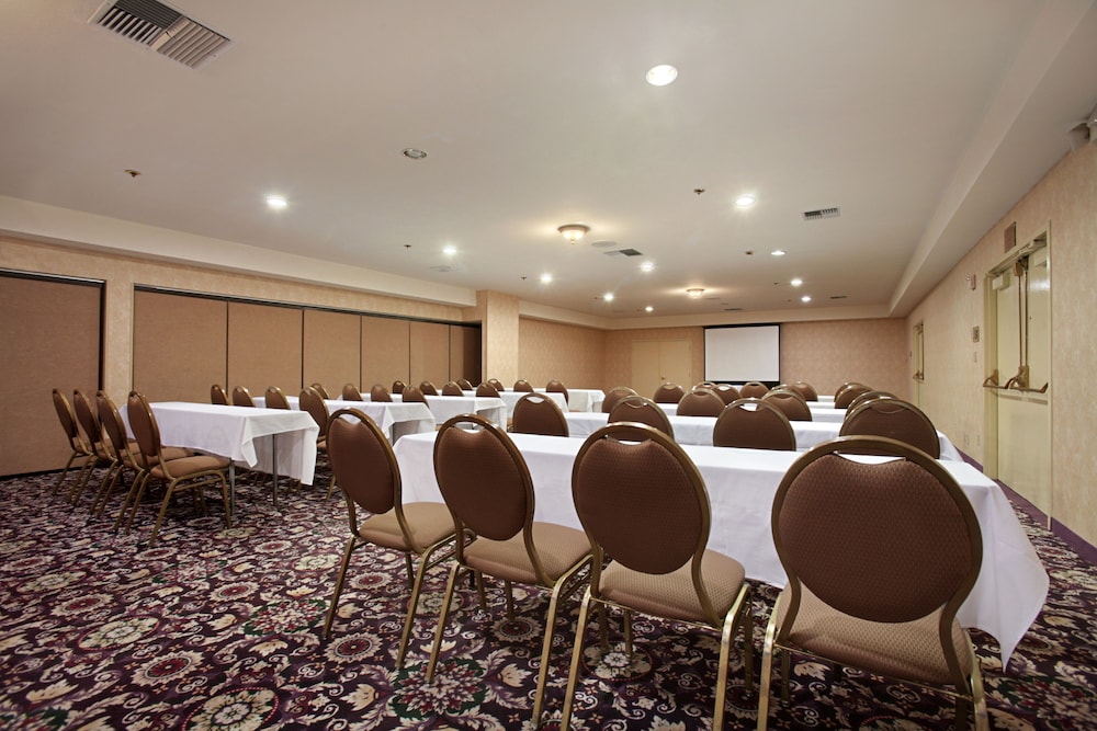 Best Western Plus Heritage Inn 39/44