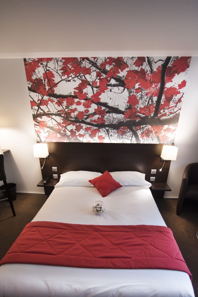 Hotel Pavillon Des Gatines 7/27