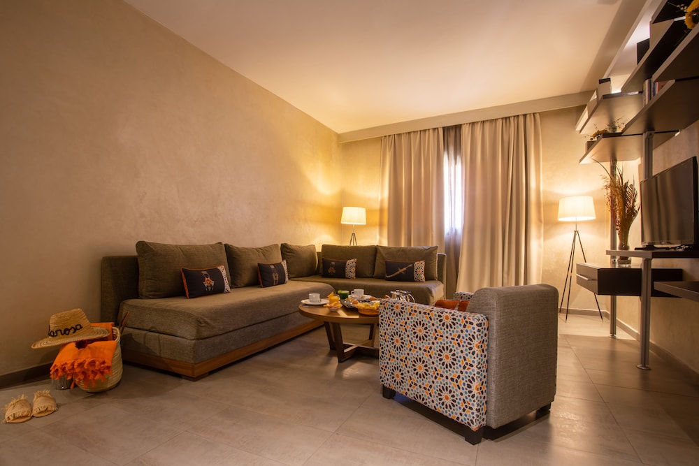 Dellarosa Boutique Hotel & Spa 40/70