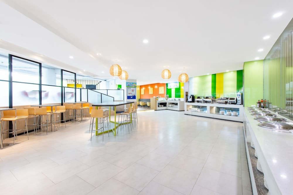 Holiday Inn Express Yangzhou City Center 38/71