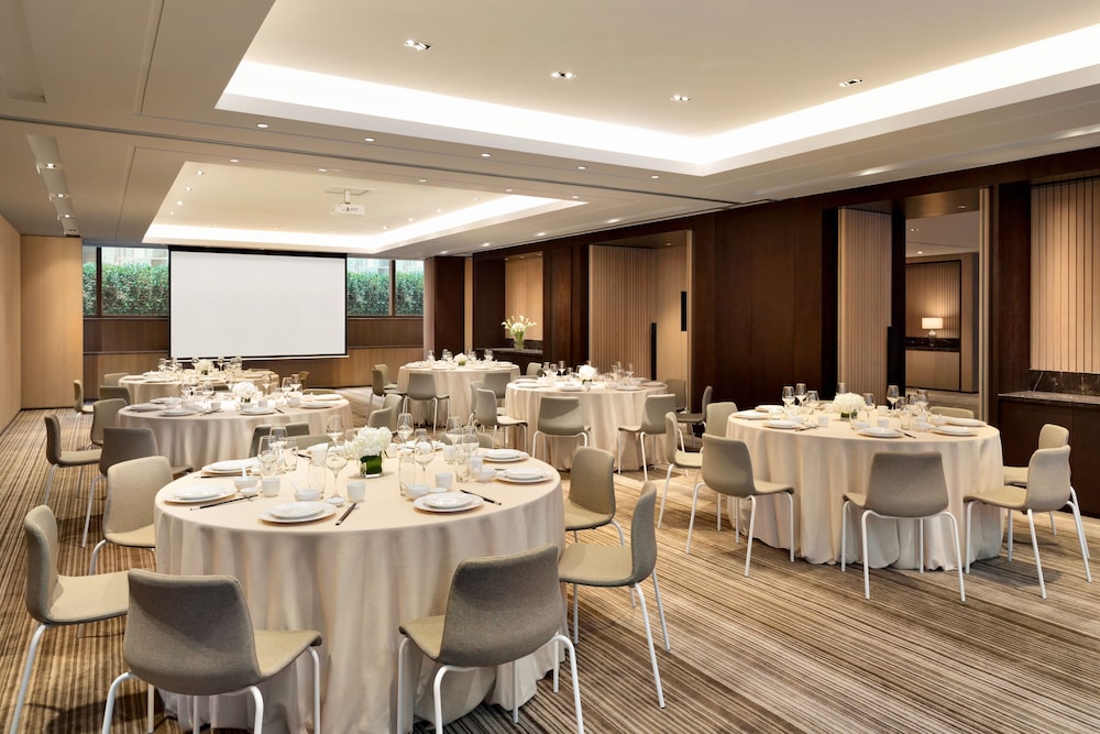 HYATT PLACE SHANGHAI HONGQIAO CBD 42/50