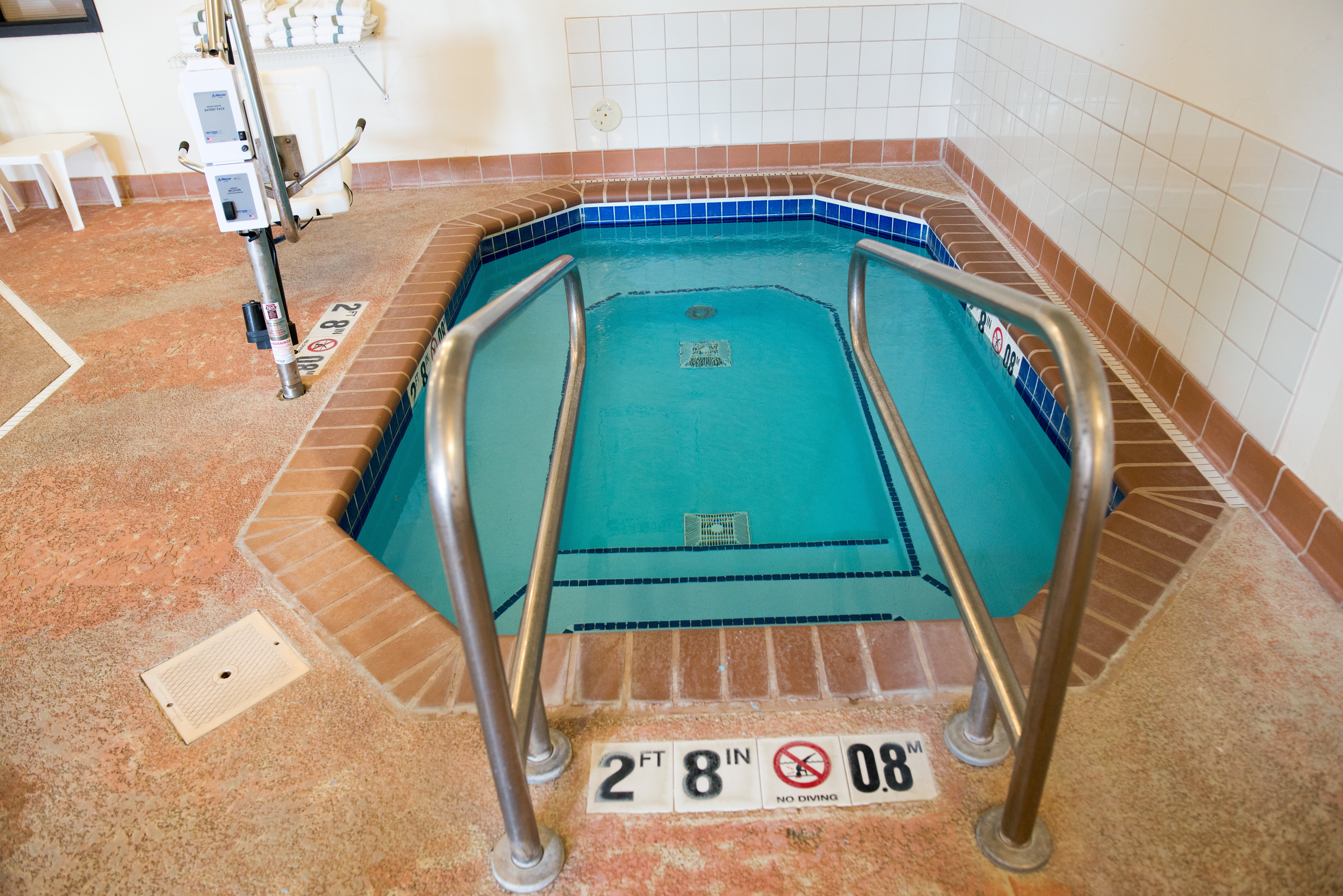 Holiday Inn Express Suites Chanhassen 55/71