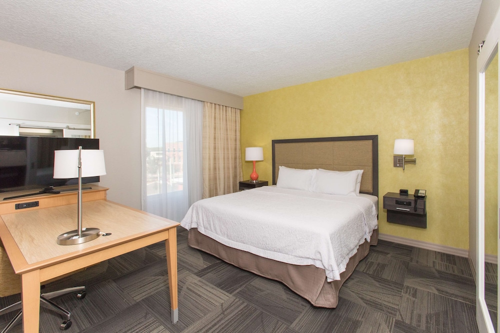 Hampton Inn Palatka 12/48