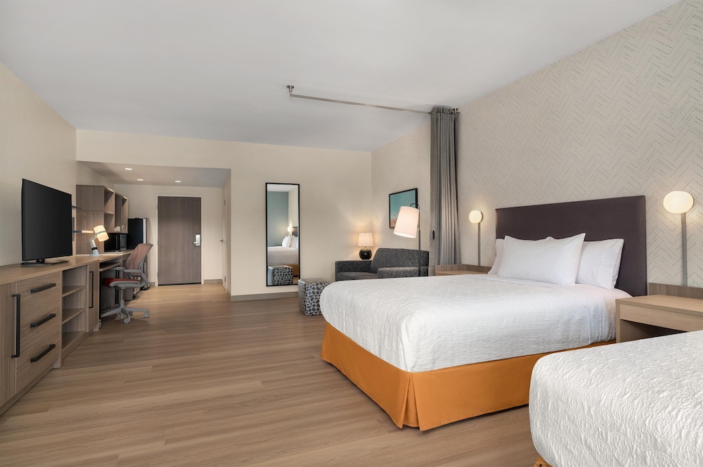 Home2 Suites by Hilton Hazleton 8/43
