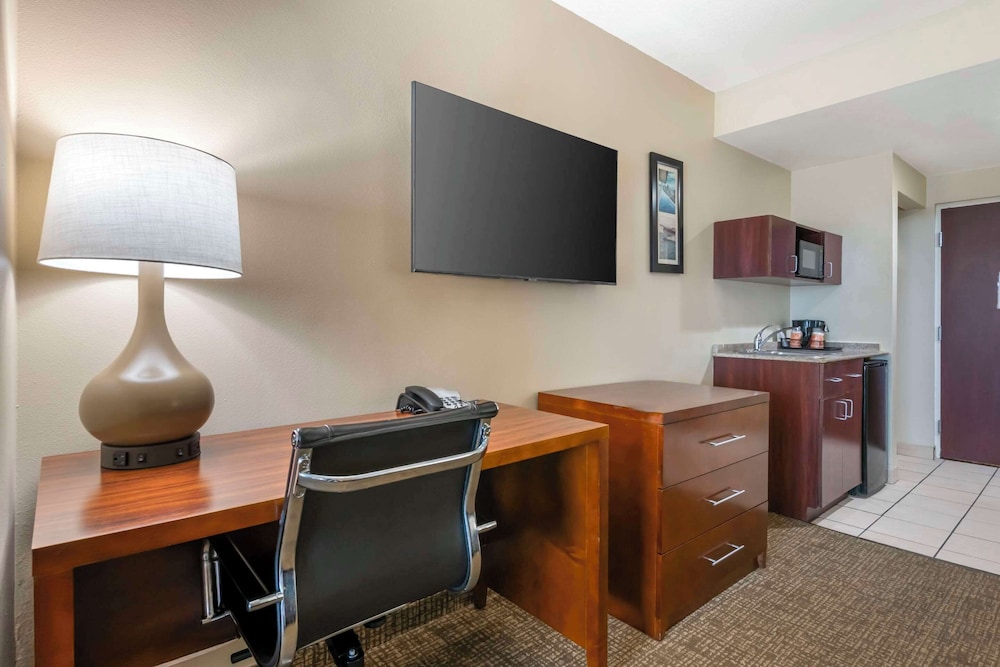 Comfort Inn and Suites Tavares North 33/38