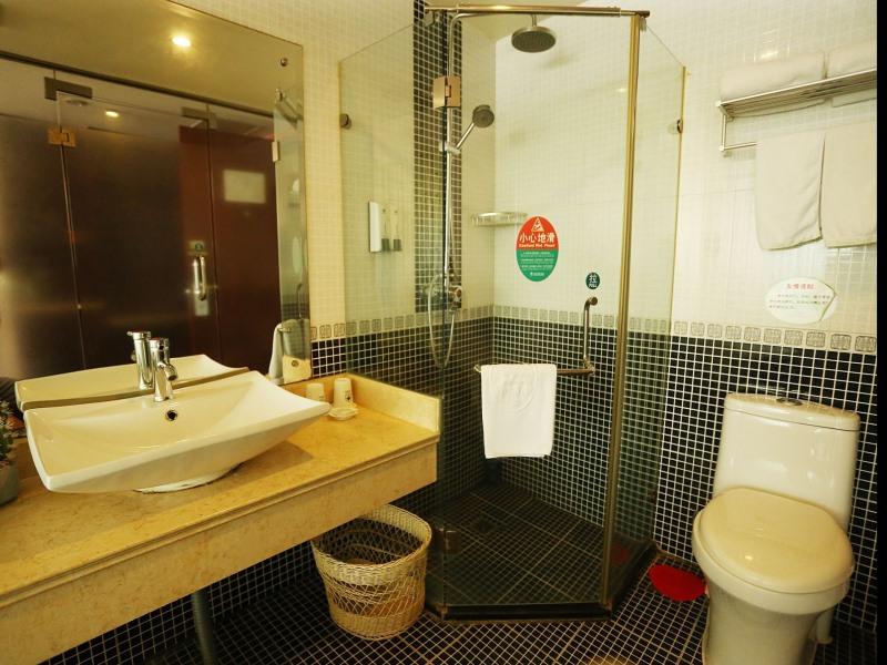 GreenTree Inn LianYunGang Xinpu District East JieFang Road Wanda Square Hotel 38/38