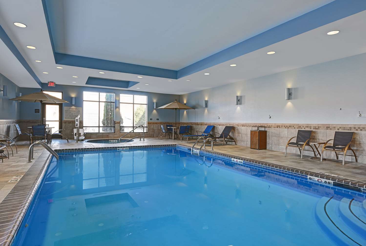 Hampton Inn Farmington MO 23/50