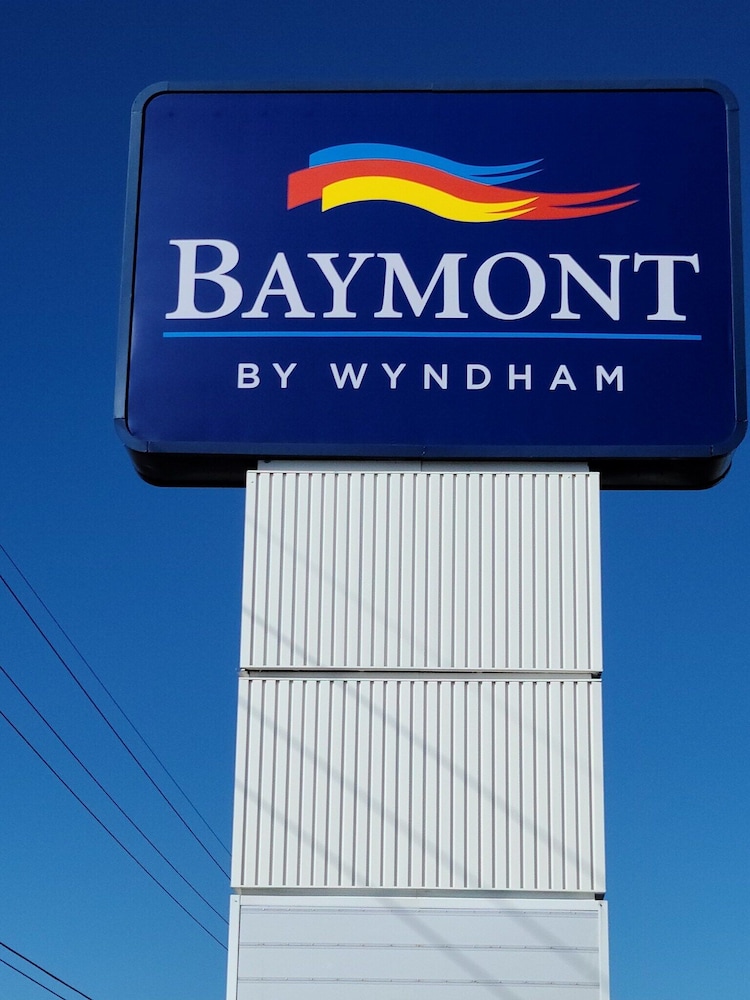 Baymont by Wyndham Marianna 2/60