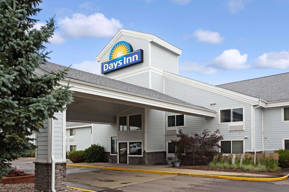 Days Inn by Wyndham Cheyenne 2/25