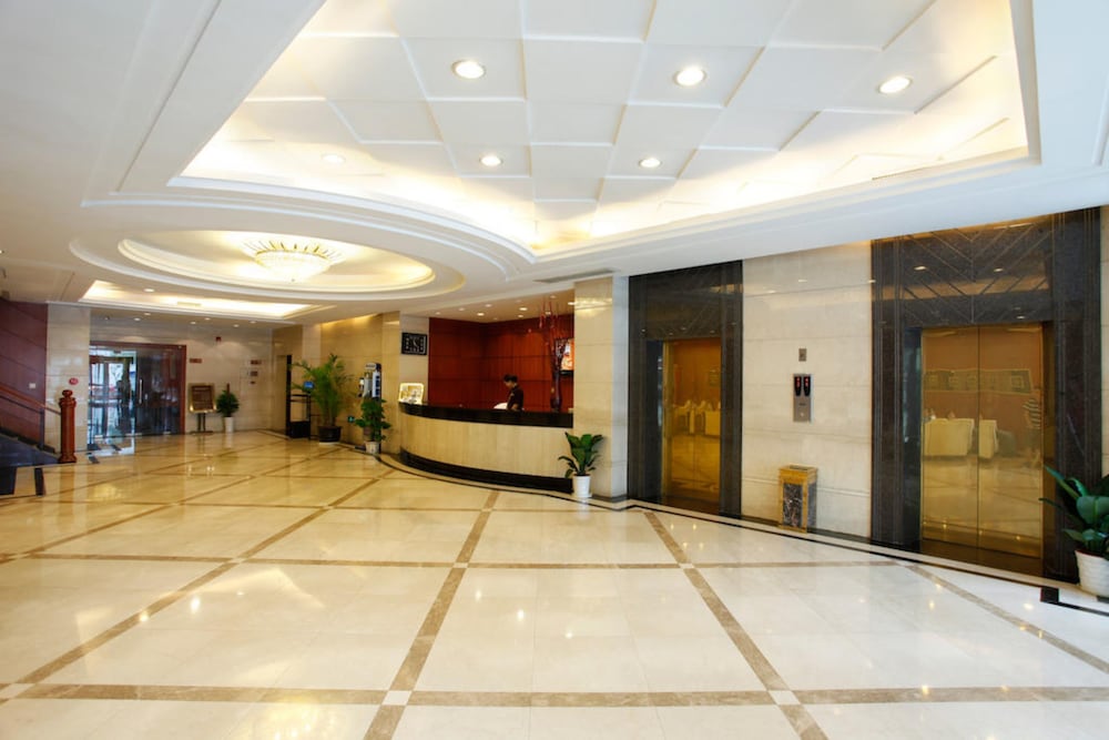 Gold Star Hotel Nanjing 6/30