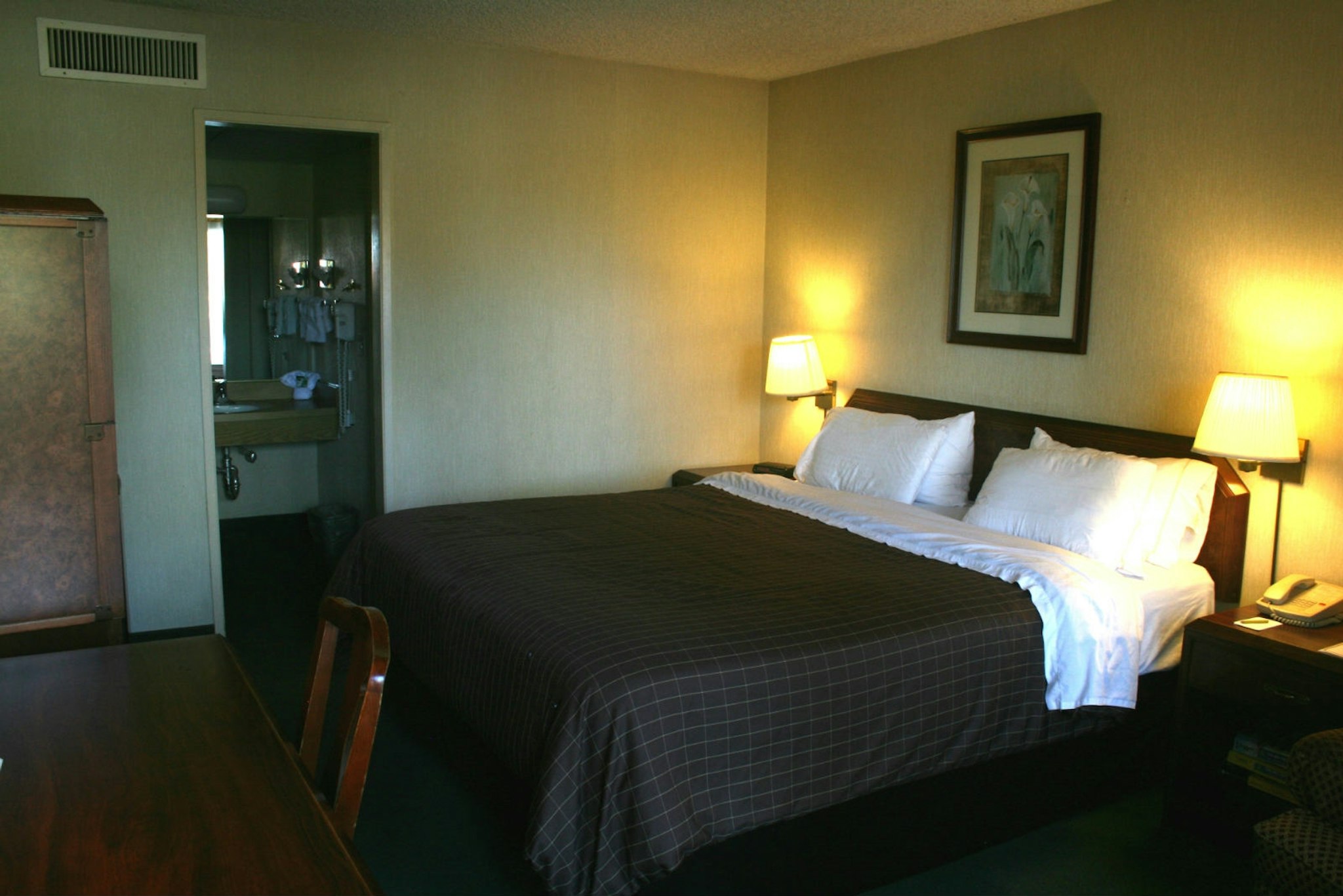 Vagabond Inn Costa Mesa 18/48