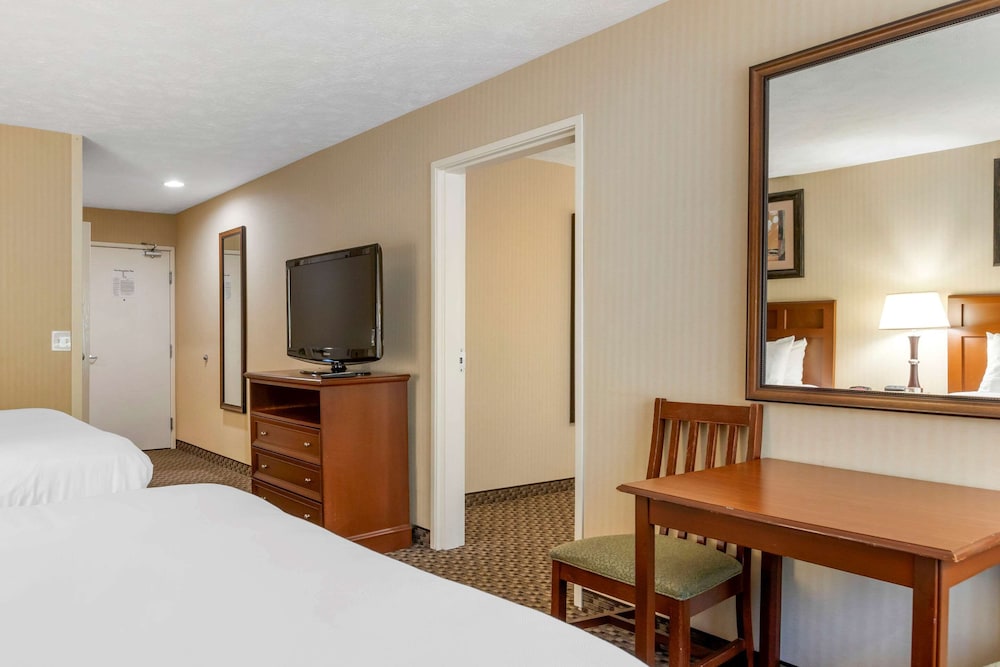 Comfort Inn Traverse City 25/59