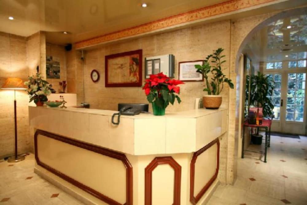 Hotel de l Alma 9/64