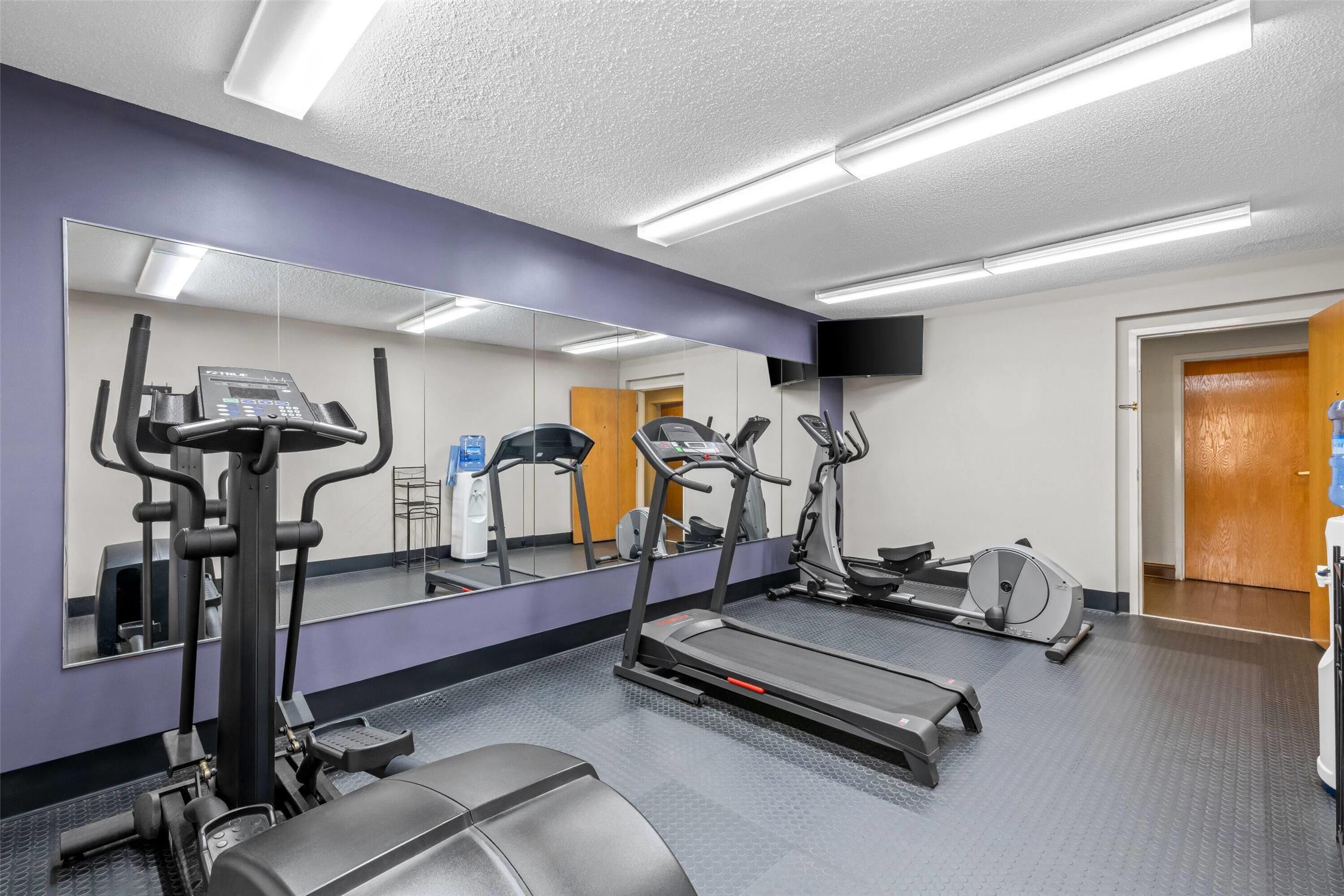 Microtel Inn & Suites by Wyndham Statesville 24/43