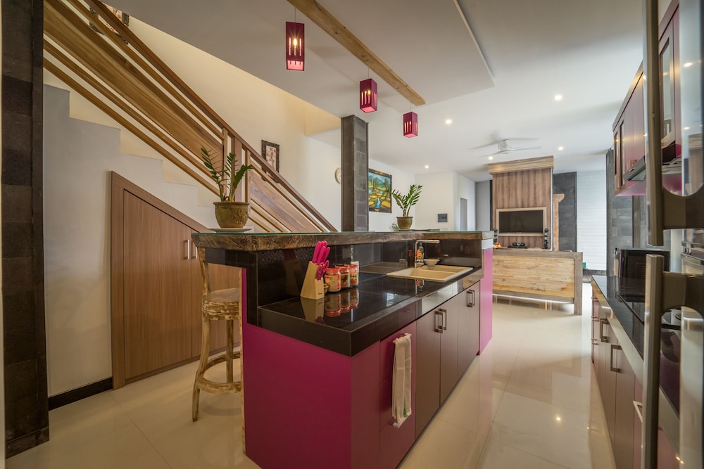 Puri Bagus Villa Legian Kuta 2/45