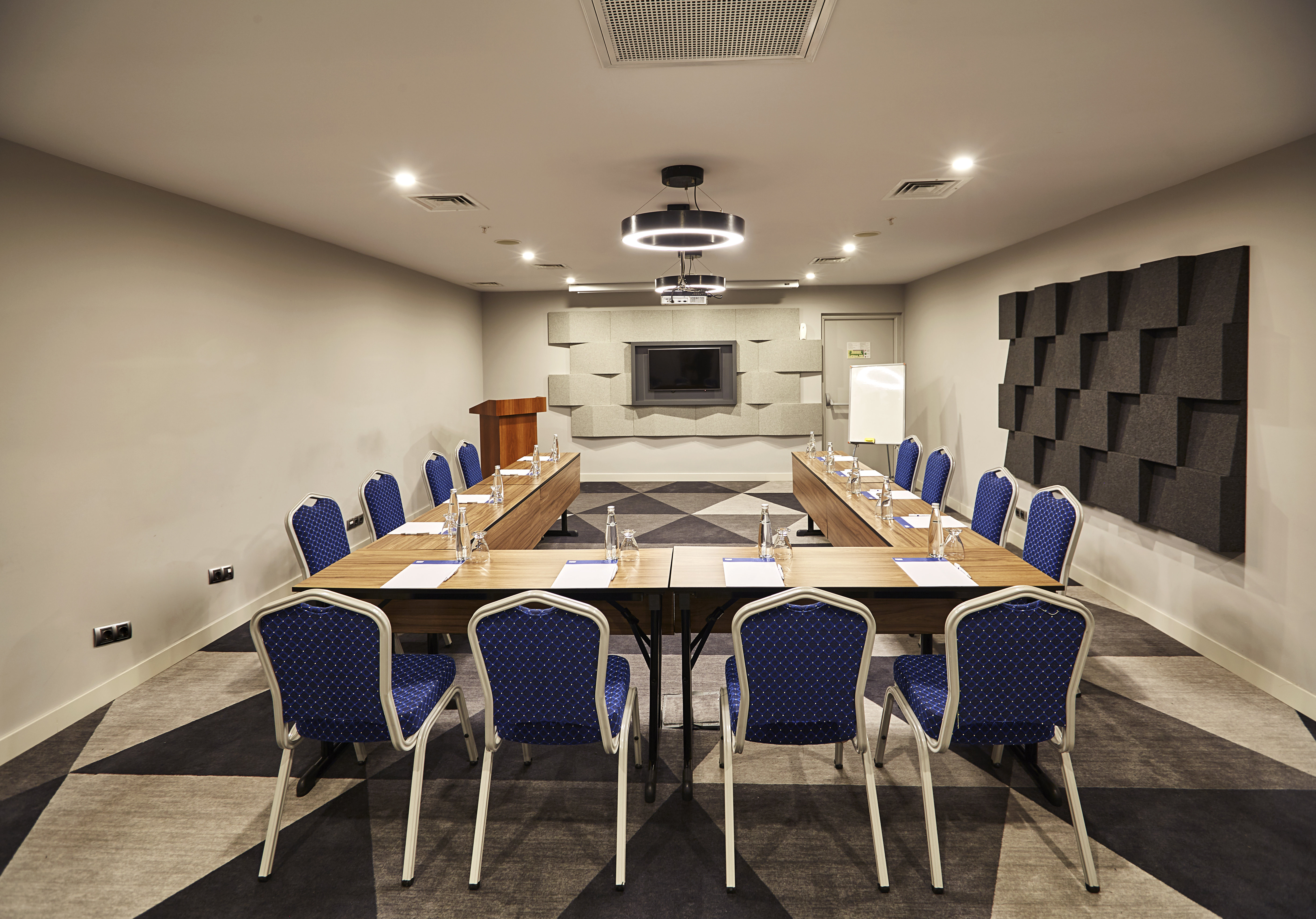 HOLIDAY INN EXPRESS ISTANBUL - ATAKOY METRO 39/42