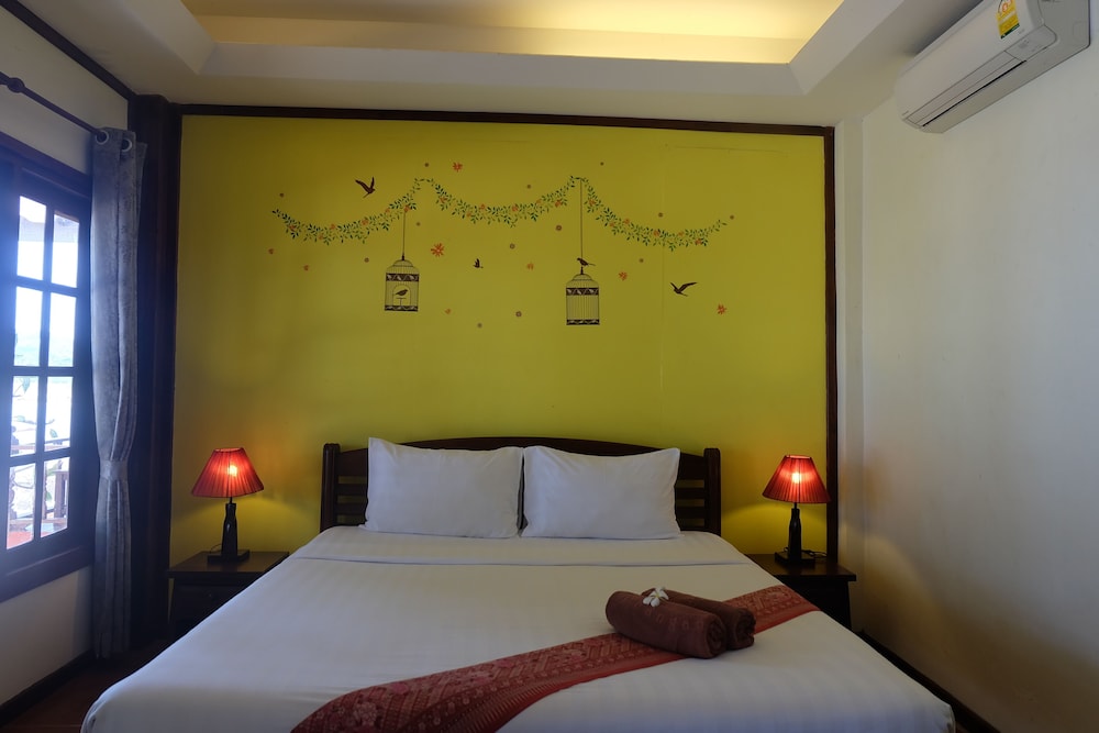 THARATHIP RESORT 32/68
