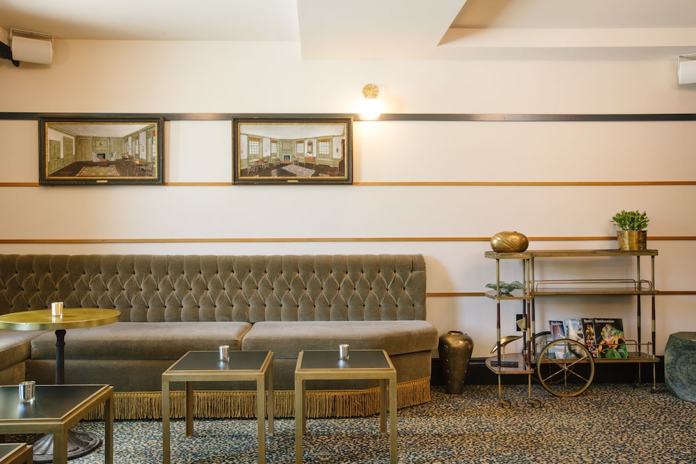 Hotel Clermont 48/67
