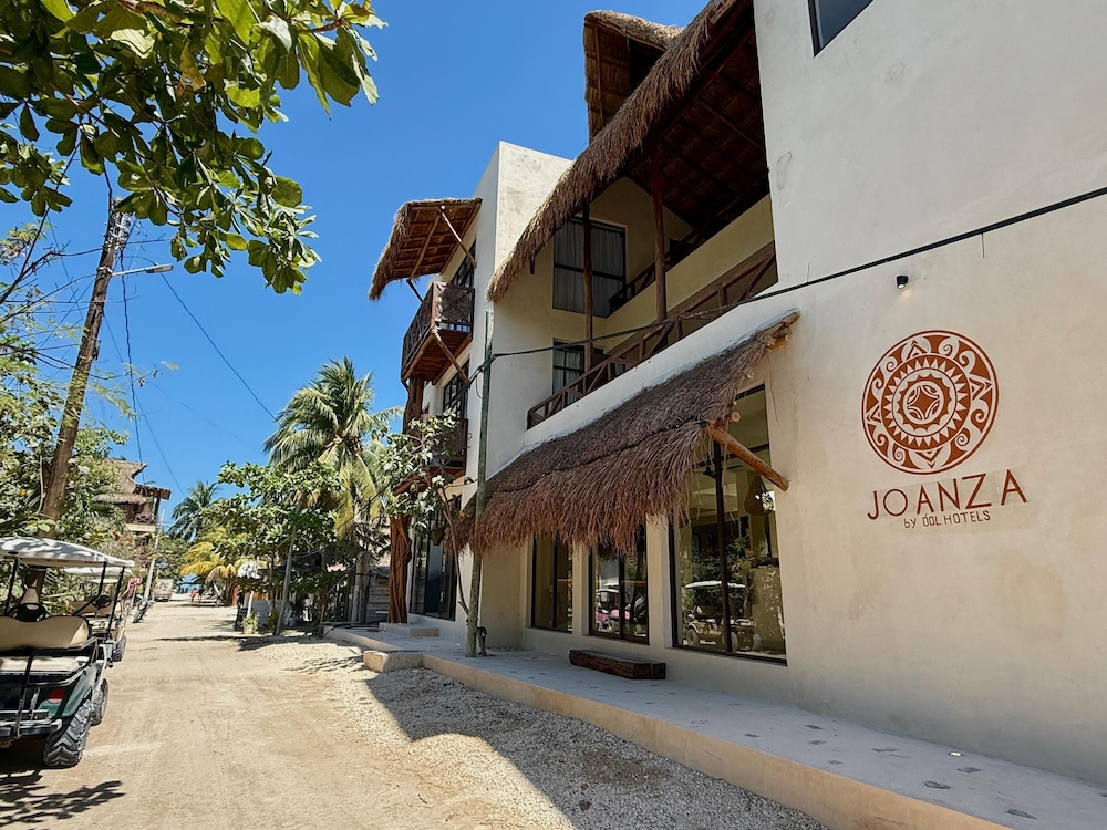 Joanza by OOL Hotels 40/50