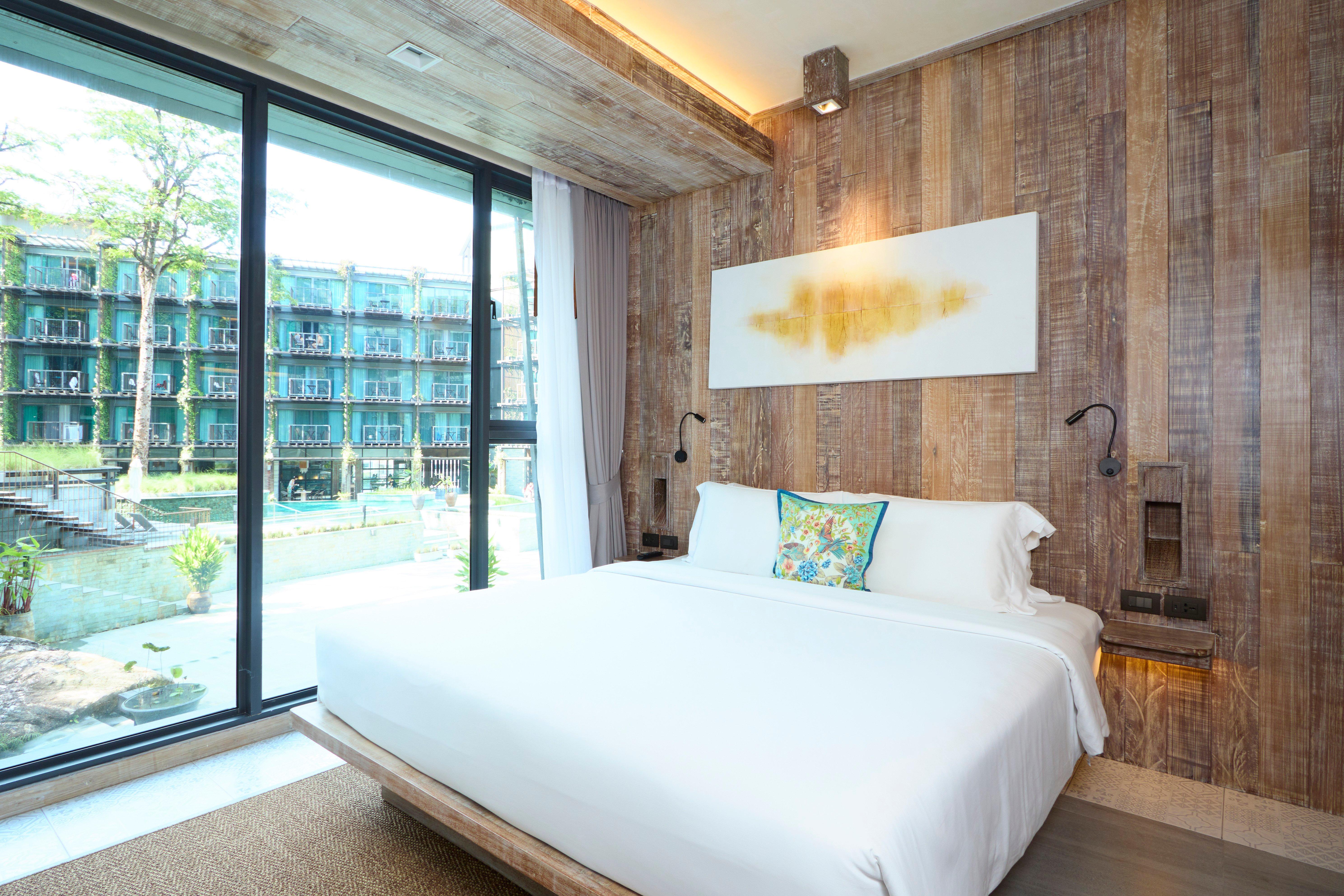 جناح بسرير مزدوج بإطلالة على المسبح بغرفة نوم واحدة، Dinso Resort 2/6