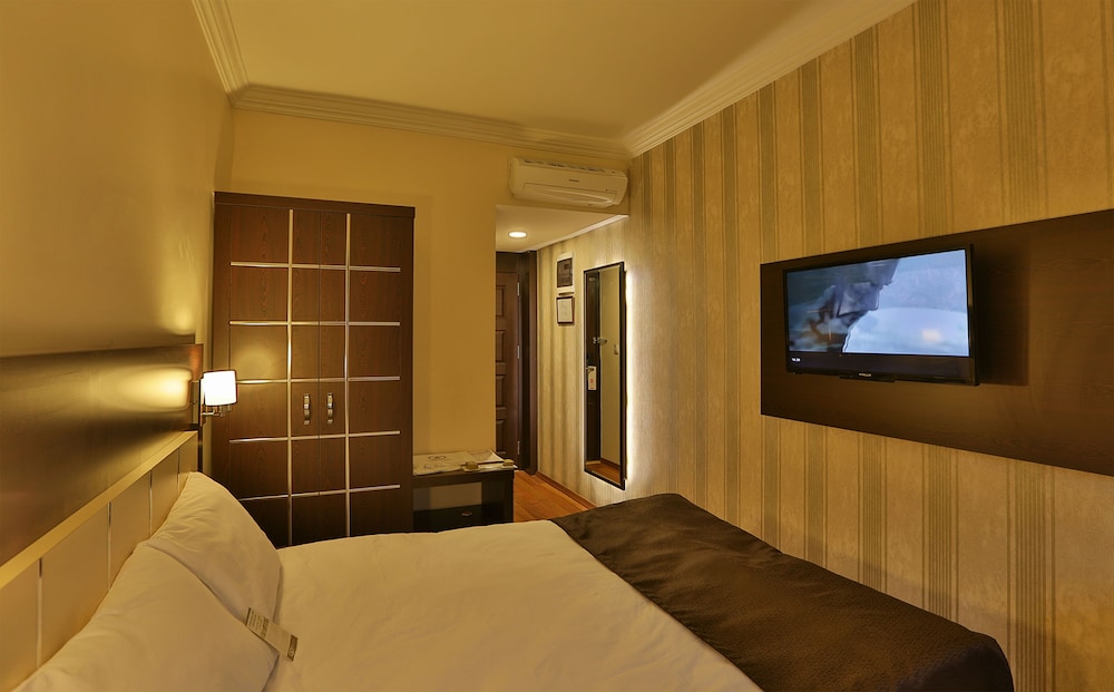 Garni Hotel 11/21