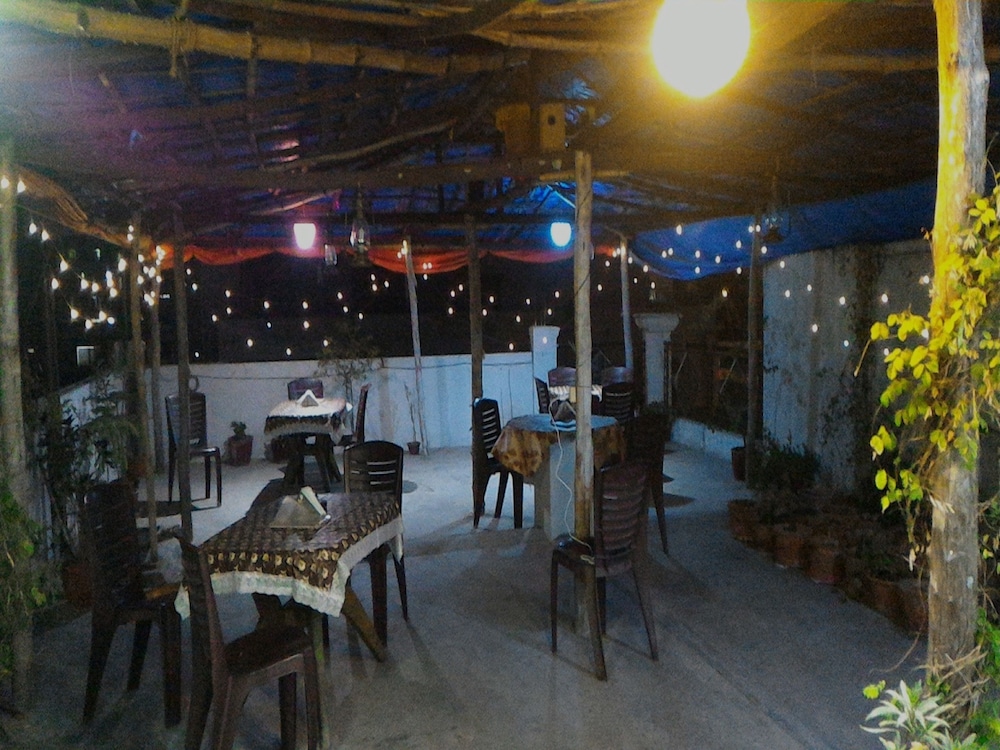 Hotel Ganesha 55/63