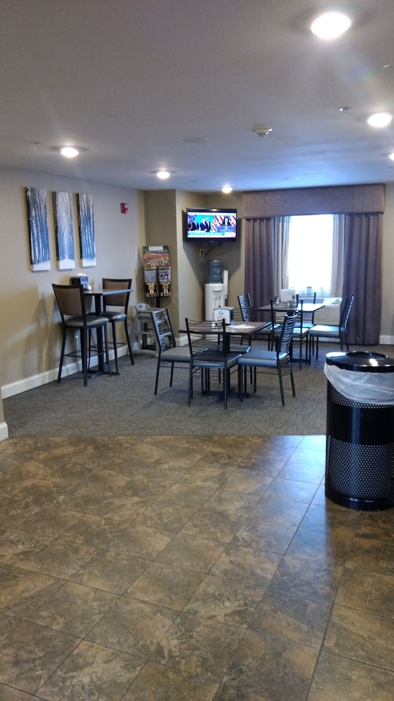 Grandstay Hotel Suites Thief River Falls 4/16