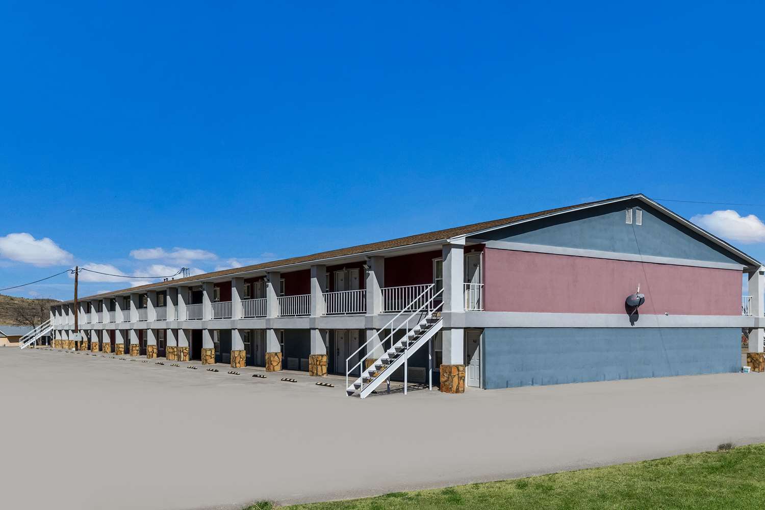 Americas Best Value Inn Alpine 9/33