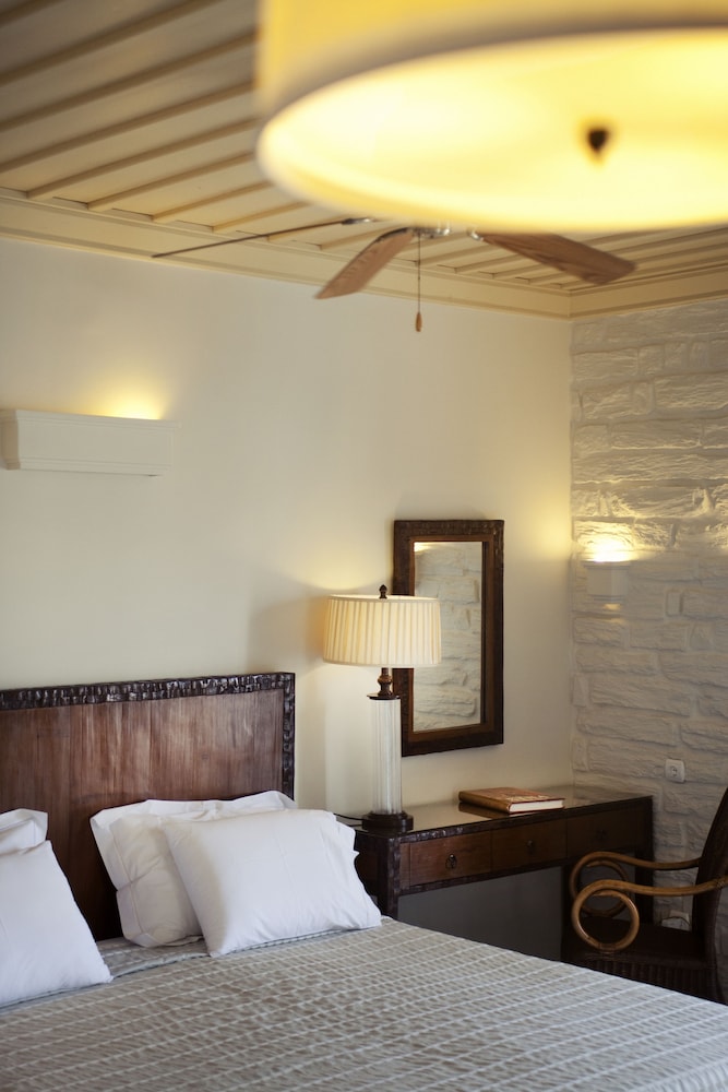 Porto Kea Suites 14/70