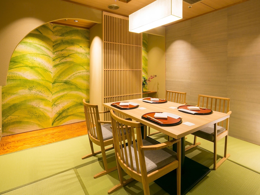 Rembrandt Hotel Atsugi 50/63
