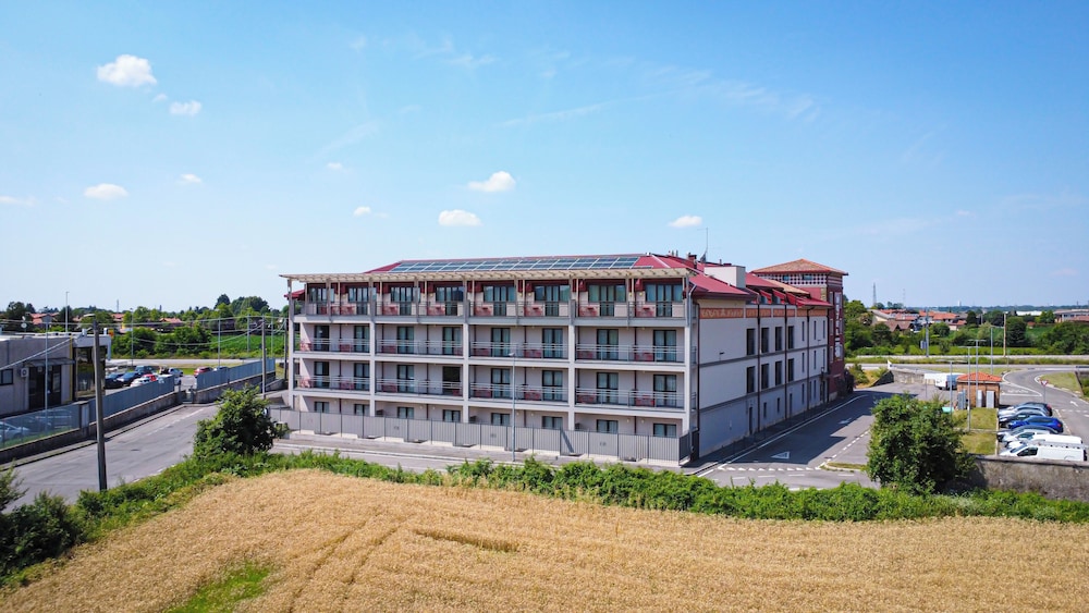 Hotel Borgo Brianteo 4/77