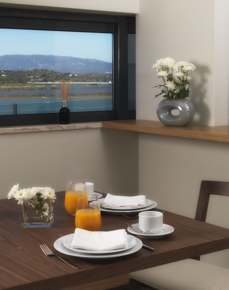 Agua Hotels Riverside 34/49