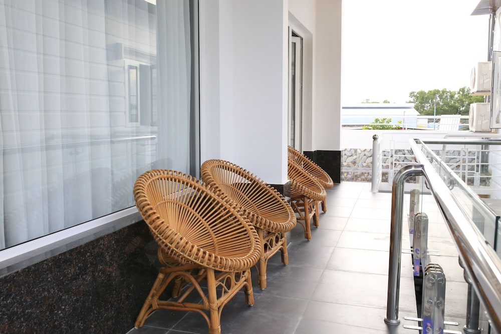 Blue Dragon Hotel 38/47
