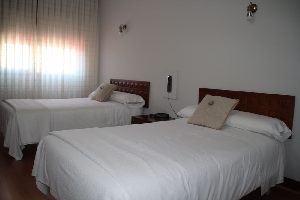 Marques de Santillana Hotel 18/60