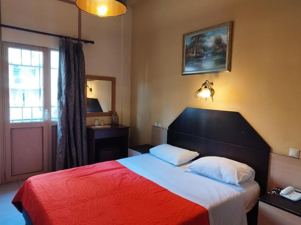 Alexandria Hotel 17/50