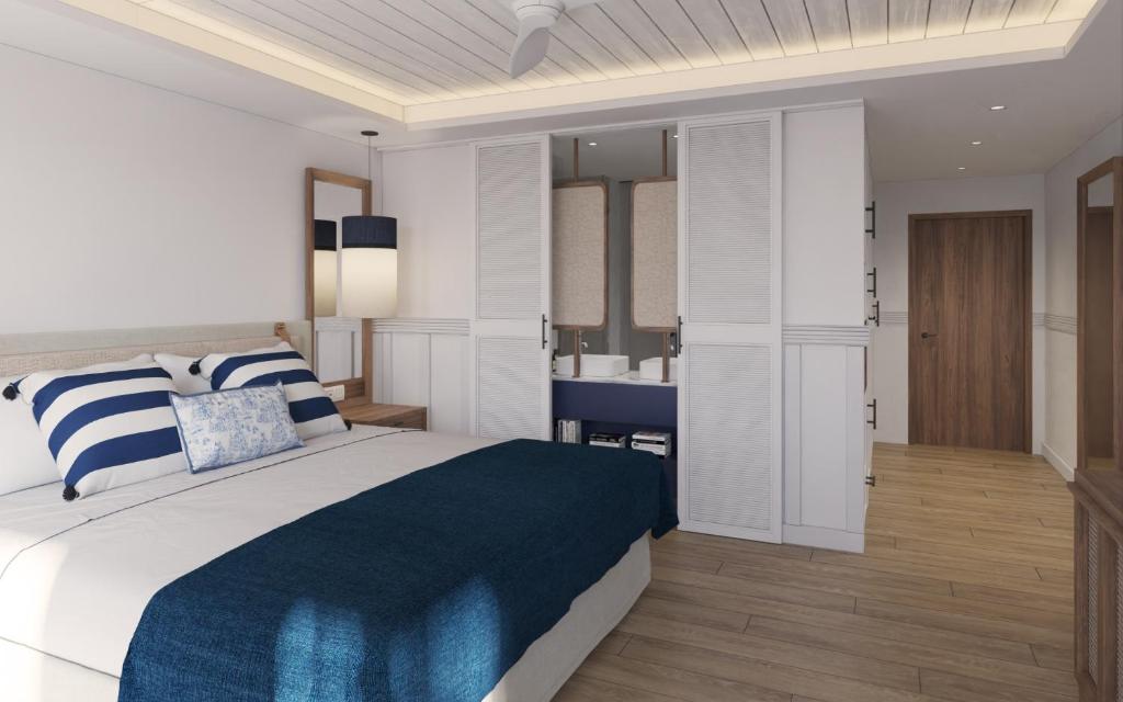Preferred Club, Swim Out, Suite
