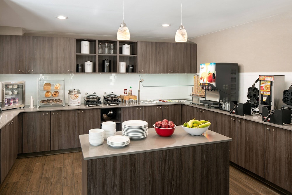 Residence Inn Anaheim Placentia Fullerton 37/50