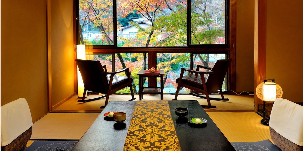 Heihachi Tea House Inn 26/40