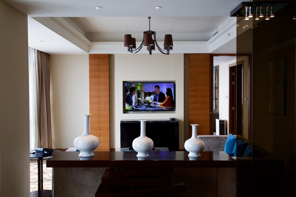 Hilton Shijiazhuang 58/63
