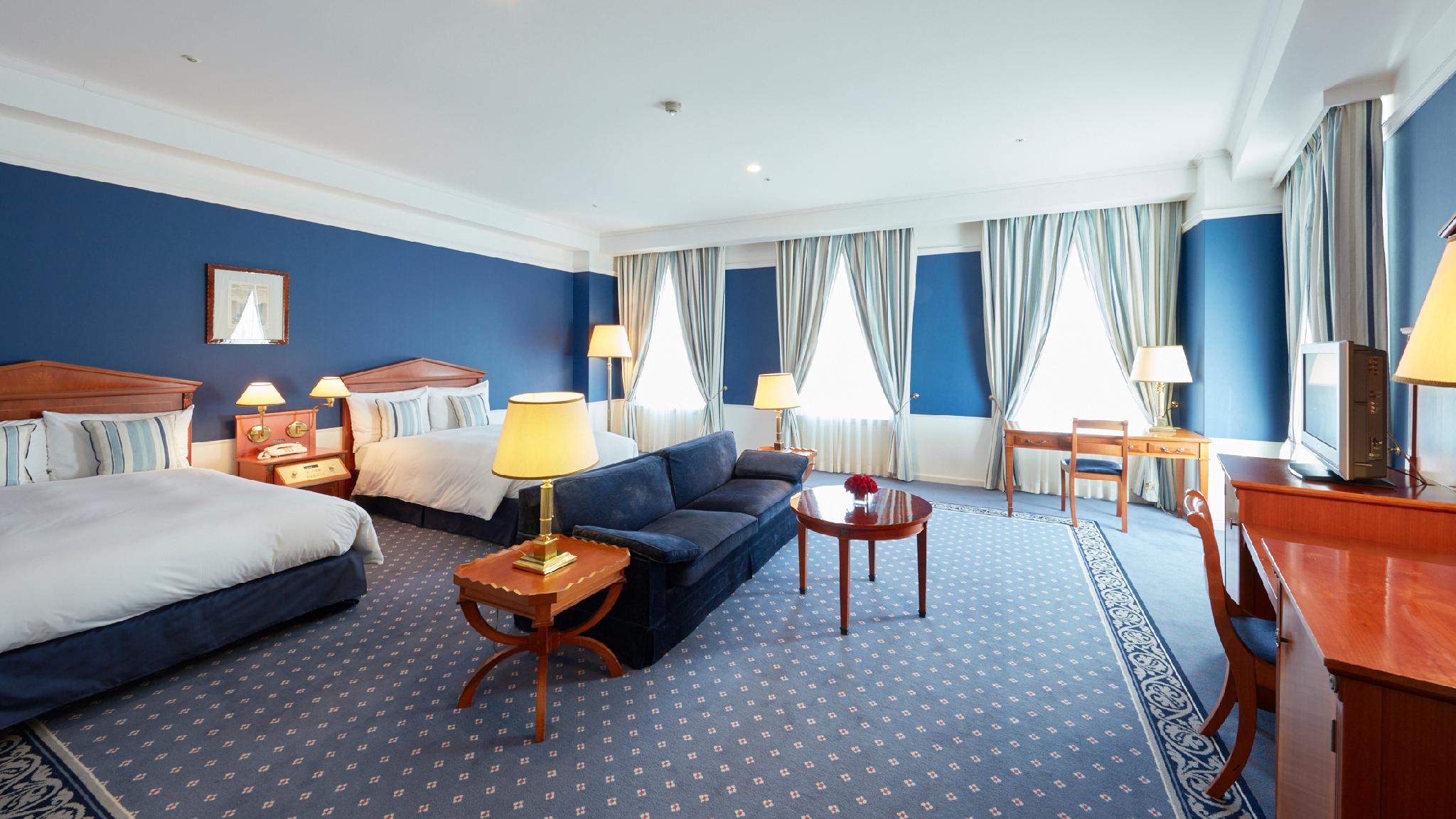 Designer, Deluxe, Twin Beds, Night View, Corner