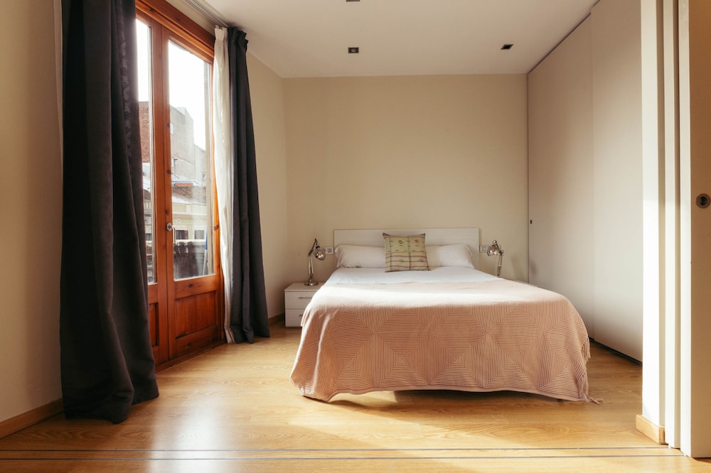2 BEDROOMS, FAMILY, APARTMENT, CITY VIEW, BALCONY