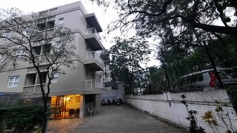 Hotel Bhooshan 8/30