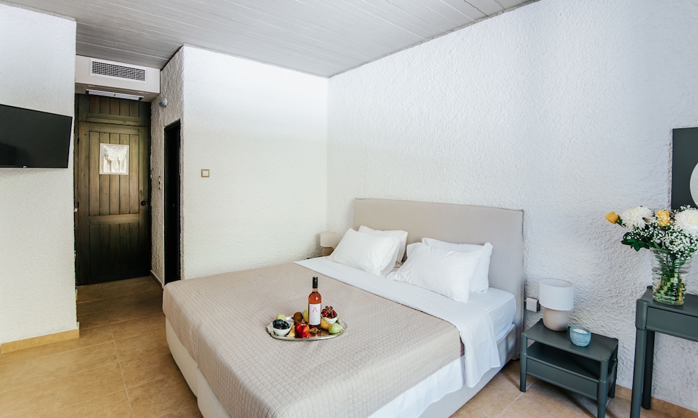 Apollo Resort 20/63