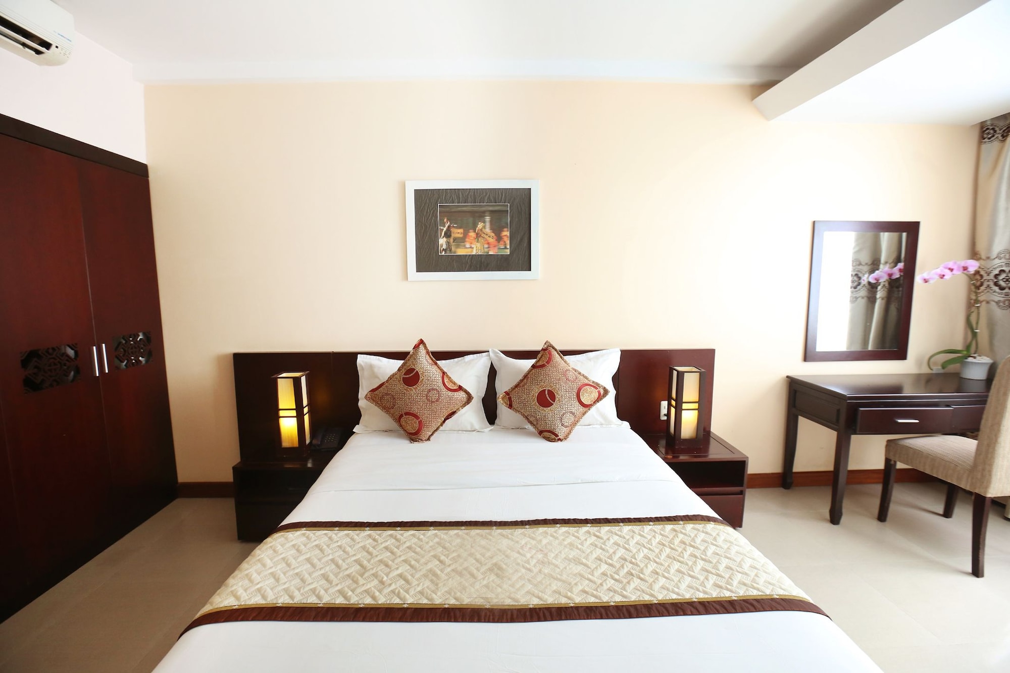 SUPERIOR, DOUBLE BED
