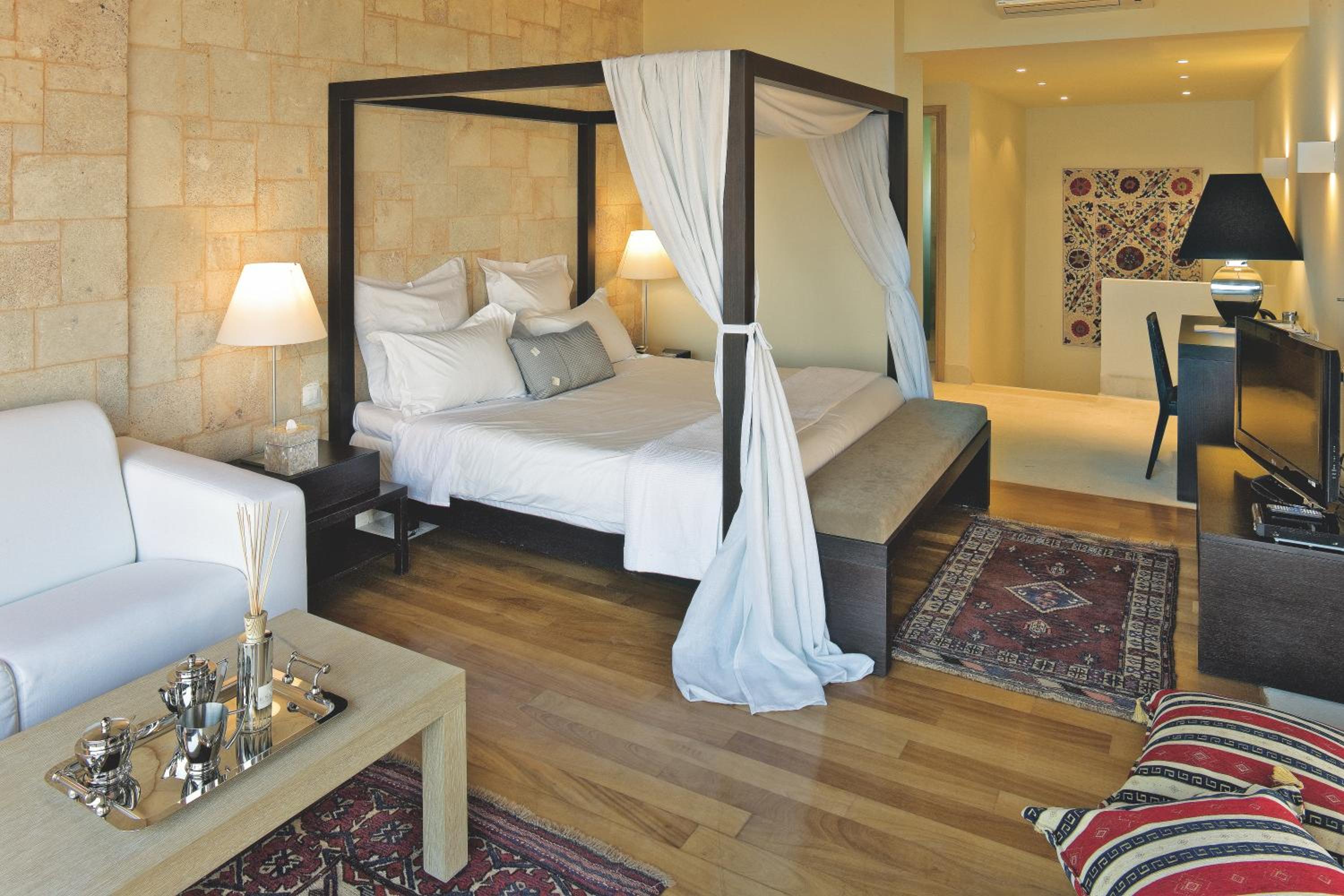 Maisonette, 2 Queen Beds, Sea Front, Private Pool