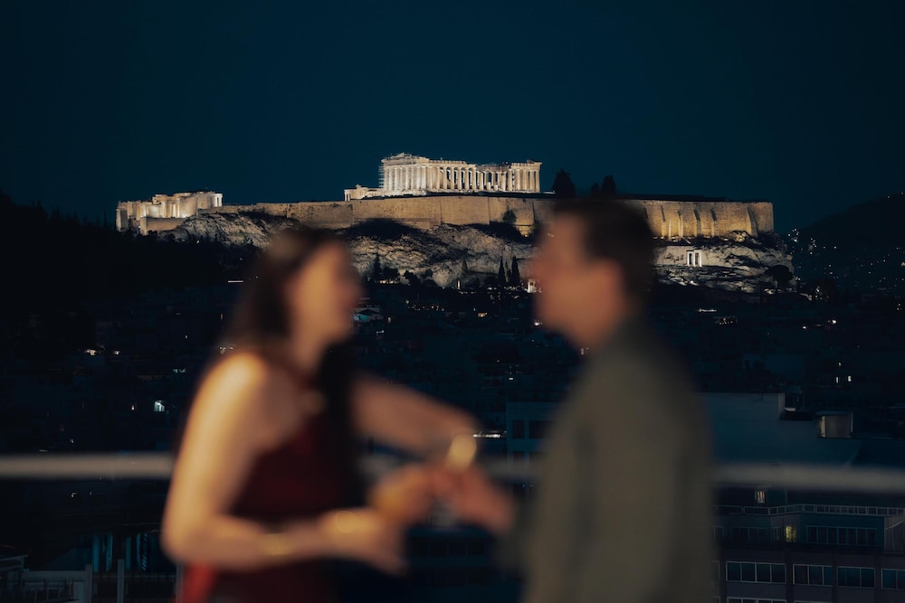 Grand Hyatt Athens 10/50